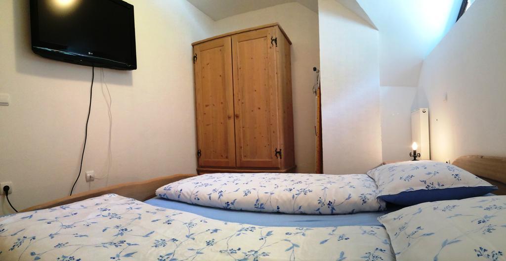 Apartments Pod Macesnovo Streho Солчава Экстерьер фото